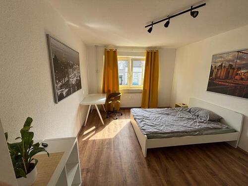 Foto - Ab 1.11. Möbliertes Zimmer in 3er WG, 5-6 Monate