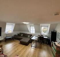 2 Zimmer DG-Wohnung zu vermieten - Löchgau