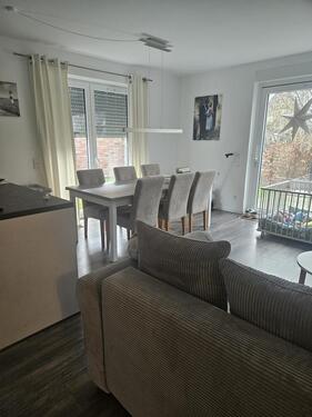 Foto - Moderne Dreizimmerwohnung mit kleinem Garten