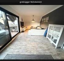 Zu Vermieten 2-Zimmer Dachgeschosswohnung in Schaafheim-Mosbach