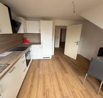 Großes WG Zimmer + Balkon in Wohnung Bad Zwischenahn zu vermieten