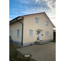 Vielseitiges Wohnhaus: 2 Wohneinheiten oder ein großes EH - Krumbach (Schwaben)