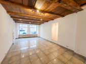 Foto - Gewerbefläche mit Sichtbalken & Schaufenster in der Altstadt