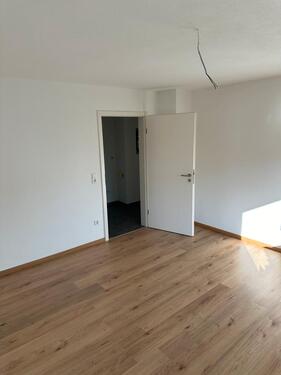 Foto - Renovierte 2 Zimmer EG Wohnung mit Küche