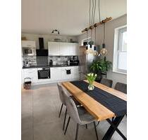 Helle 2 Zimmer-Wohnung mit Terrasse & Garten - Dipperz