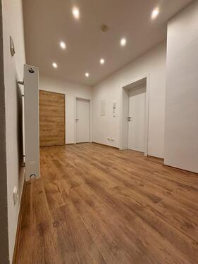 Foto - Geräumige 4-Zimmer-Wohnung mit EBK im Herzen von Furth im Wald