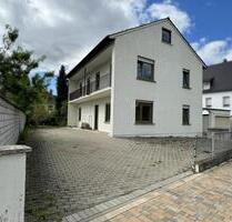 Provisionsfrei: Freistehendes Einfamilienhaus Karlstadt