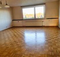 Exklusive 4-Zimmer-Wohnung - ruhig und zentral - in Duisburg-Süd