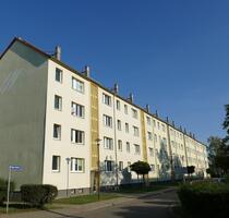 Familienfreundliches Wohnen mit Balkon im Siedlungsviertel in der Taborer Straße 16 Naumburg (Saale)