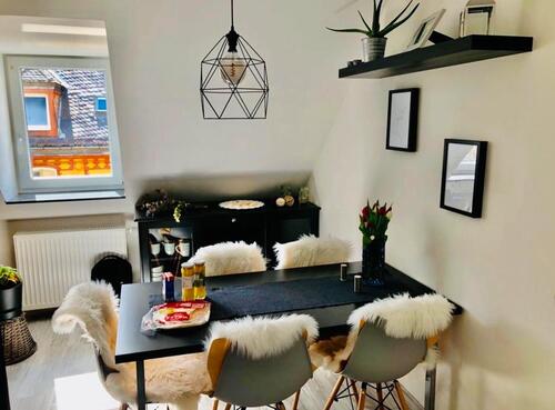 Foto - 3 Zimmer Dachgeschoßwohnung zur Miete in Wiesbaden