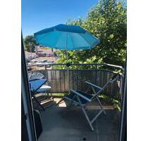 Vollmöbliertes Appartement mit Schlafempore, Balkon und stellpl - Pfullendorf