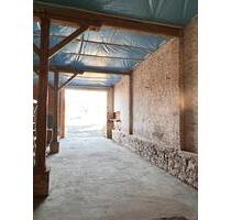 Stellplatz PKW, Anhänger o.ö. in trockener Scheune ab sofort - Aerzen