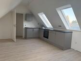 Foto - Frisch modernisierte 2,5-Zimmer Dachgeschosswohnung