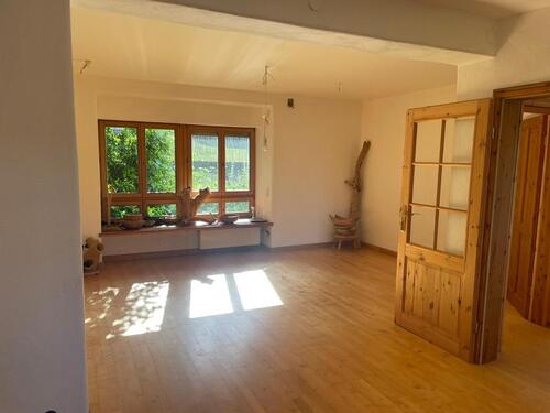Foto - Freistehendes Haus mit viel Potential – 2 Wohneinheiten möglich,