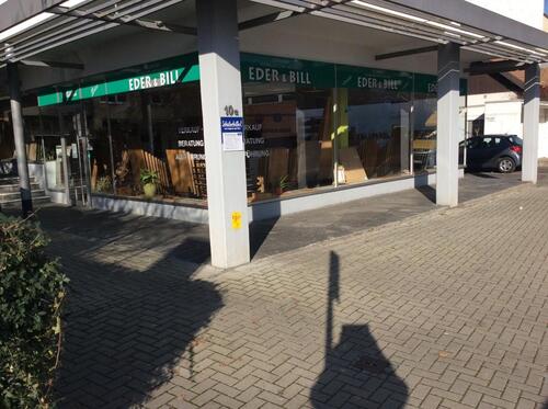 Foto - Ladengeschäft mit großer Schaufensterfront zu vermieten