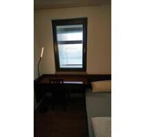 Möbliertes Einzelzimmer mit eigenem Bad & WC – ruhig & privat - Altbach