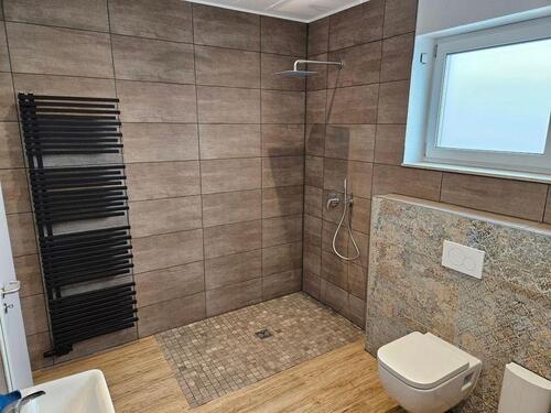 Foto - Schöne große 3 Zimmer-Wohnung mit Terrasse und Garten