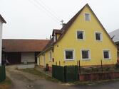 Foto - Bauernhaus mit kleiner Wohnfläche und viel Lagerraum