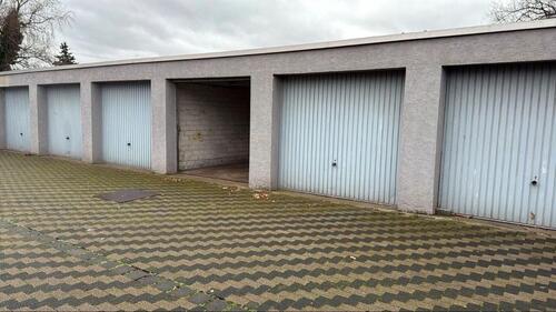 Foto - Garage mannesmannstr, Ecke im stuppert