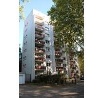 2-Zimmer-Wohnung mit Balkon und Tageslichtbad kurzfristig verfügbar - Frankfurt am Main Bonames