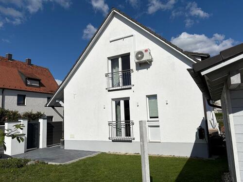 Foto - Einfamielienhaus mit vermietetem Gewerbe
