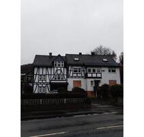 Mehrfamilienhaus zum Kauf - 380.000,00&nbsp;EUR Kaufpreis, ca.&nbsp; 327,00&nbsp;m&sup2; in Angelburg (PLZ: 35719)