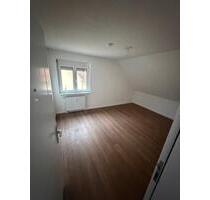 1,5 Zimmer Wohnung AB SOFORT VERFÜGBAR - Singen (Hohentwiel)