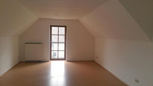 Foto - Dachgeschosswohnung - 520,00&nbsp;EUR Kaltmiete, ca.&nbsp; 84,00&nbsp;m&sup2;