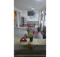 Gastronomie döner Laden - 275,00&nbsp;EUR Kaltmiete, ca.&nbsp; 75,00&nbsp;m&sup2; in Neckartenzlingen (PLZ: 72654)