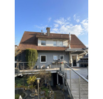 Ihr neues Familienglück: Viel Platz, Traumgarten & Achalmblick - Eningen unter Achalm