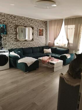 Foto - Schöne grosse 3 Zimmer Wohnung - 1.091,00&nbsp;EUR Kaltmiete, ca.&nbsp; 85,00&nbsp;m&sup2;
