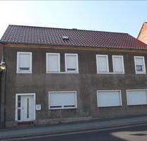 Einfamilienhaus mit Nebengebäuden und kleinem Grundstück - Elbe-Parey
