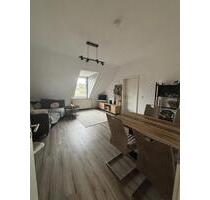 2 Zimmer Dachgeschosswohnung, Altbau, zentrale Lage - Bruchsal