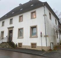 Haus zu verkaufen - 190.000,00&nbsp;EUR Kaufpreis, ca.&nbsp; 300,00&nbsp;m&sup2; in Rüthen (PLZ: 59602)