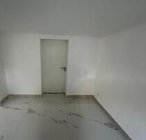 3 Zimmer Wohnung in kernsaniertem Altbau - Fürth Bislohe