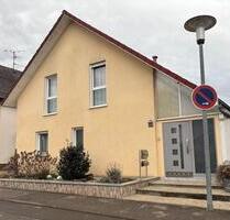 Mehr als nur vier Wände: Idylisches Einfamilienhaus mit Komfort - Ötisheim