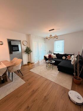 Foto - Möbilierte 2-Zimmer Wohnung, Balkon, Tiefgarage in Rath