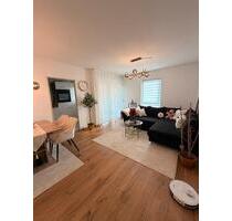 Möbilierte 2-Zimmer Wohnung, Balkon, Tiefgarage in Rath - Düsseldorf Stadtbezirk 6