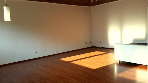 Foto - Souterrainwohnung mit Einbauküche und Stellplatz