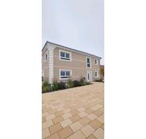 Neubau 4 Zi. Wohnung zur Miete - 1.050,00&nbsp;EUR Kaltmiete, ca.&nbsp; 89,00&nbsp;m&sup2; in Wehingen (PLZ: 78564)