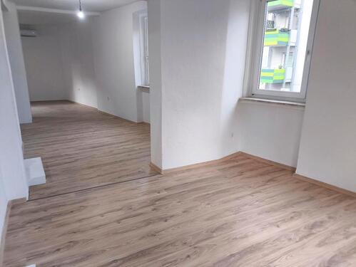 Foto - große 1 - 2 Zimmer Wohnung 75m2 in Pfersee