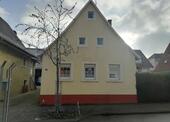 Foto - Vermietetes Haus mit Nebengebäuden in Bruchsal PROVISIONSFREI