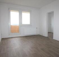 Große 3-RW warten aus Sie - 420,00&nbsp;EUR Kaltmiete, ca.&nbsp; 66,72&nbsp;m&sup2; in Schwerin (PLZ: 19061) Gartenstadt