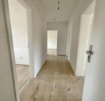 Hereinspaziert in Ihre zentrumsnahe Wohnung, mit Balkon! - Aurich