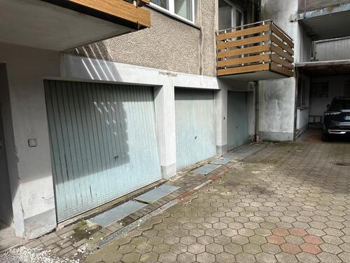 Foto - Garage zu vermieten - 90,00&nbsp;EUR Miete,