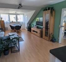 Provisionsfreie lichtdurchflutete 2-Zimmer DG-Wohnung - Augsburg Haunstetten-Siebenbrunn