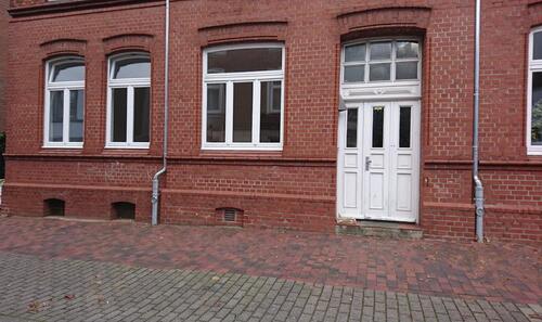 Foto - v.privat: Gemütliche Altbauwhg. zentrale Lage - 36qm, sofort frei
