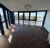 +++ Großzügige 2,5-Zimmer-Wohnung mit Wintergarten und Dachterrasse in Leipzig +++
