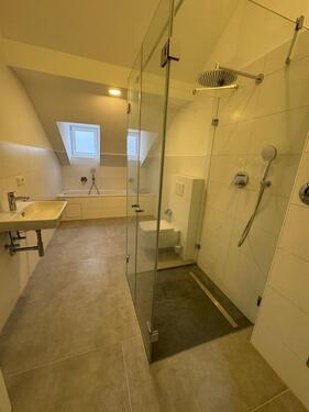 Foto - Hochwertig sanierte 3-Zimmer-Dachgeschosswohnung mit Denkmalchara