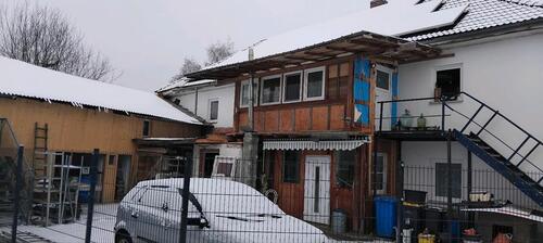 Foto - 15 Zimmer Mehrfamilienhaus, Wohnhaus zum Kaufen in Wallersdorf